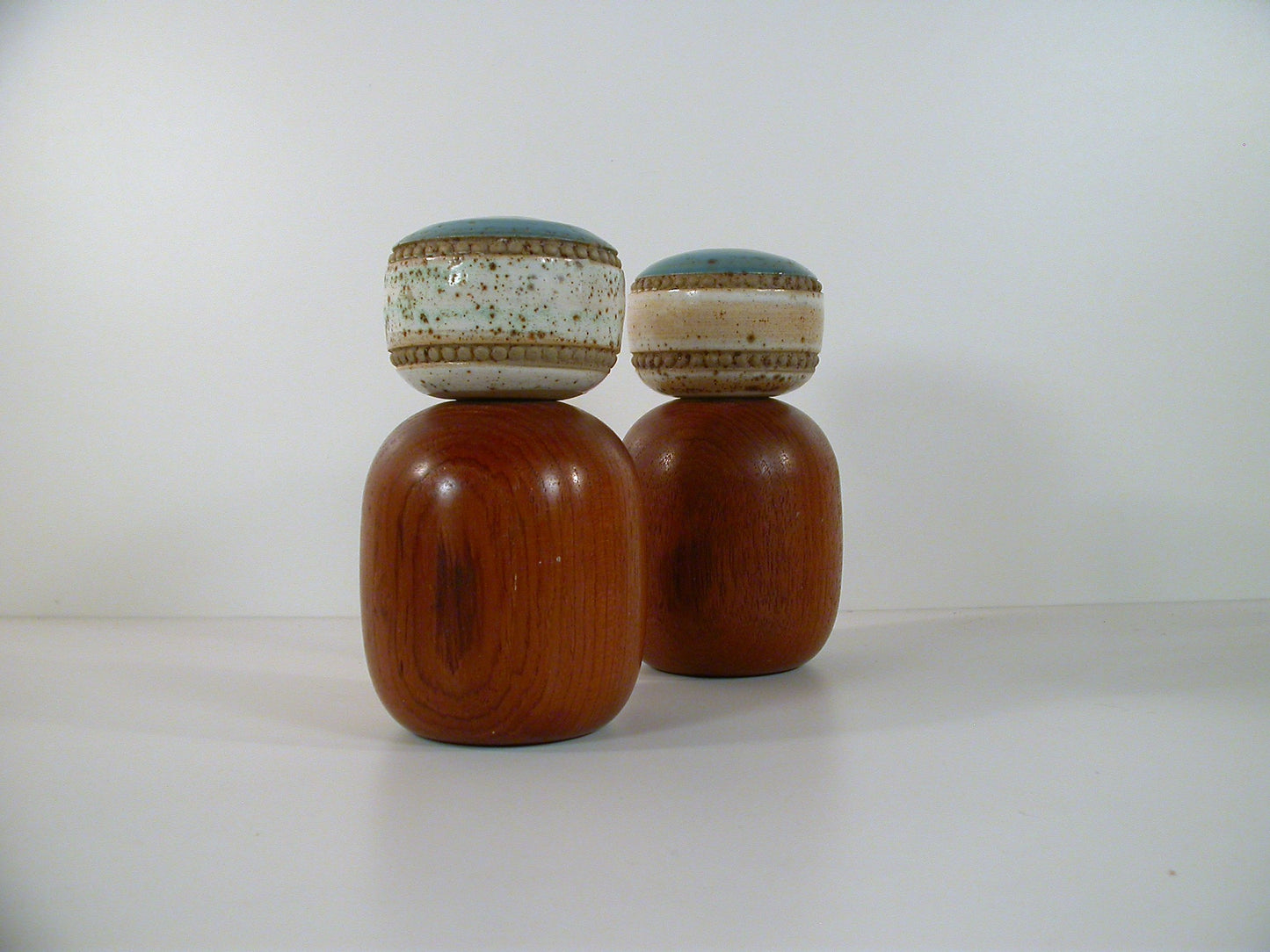 Denby Stoneware / Teak Potters Wheel Salt and Pepper Shakers, Mid Century Salt and Pepper Shakers David Yorath Design, Fantastic Blue Glaze
