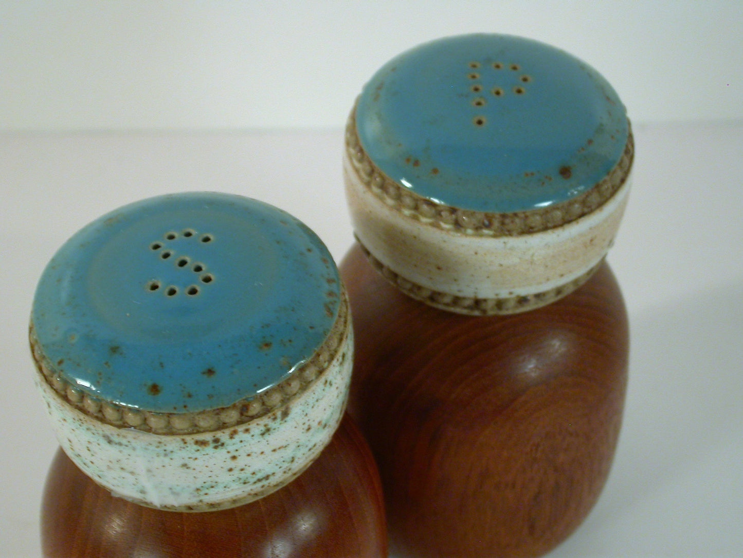 Denby Stoneware / Teak Potters Wheel Salt and Pepper Shakers, Mid Century Salt and Pepper Shakers David Yorath Design, Fantastic Blue Glaze