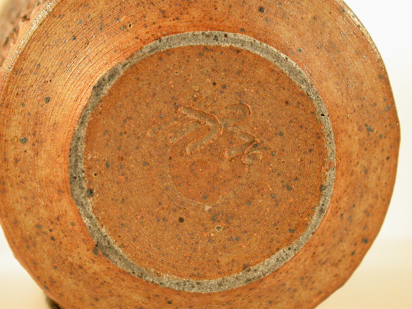 Hansen-Ross Studio Pottery from Fort Qu'Appelle Saskatchewan, Vintage Stoneware Wall Pocket 1976