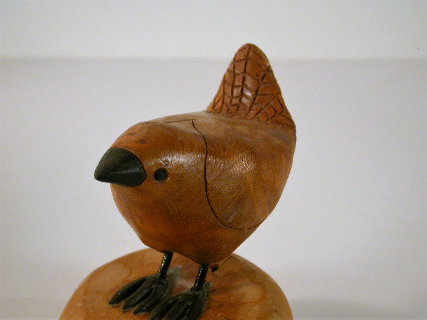Hand Carved Wood Wren by Red Fairhall, Vintage Bird Carving from the 1980's, Wood HAnd Carved Folk Art Bird on Pedestal