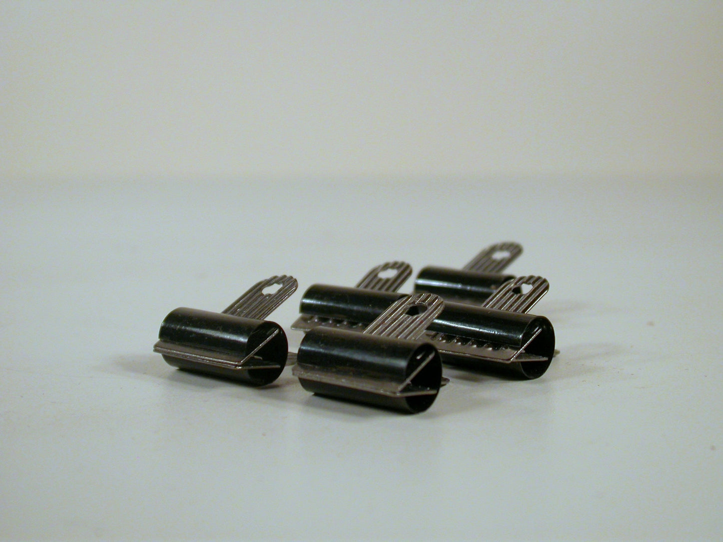 5 Small Bulldog Vintage Paperclips. Made in England Vintage Office Supply, Medium Paper clips 3/4"