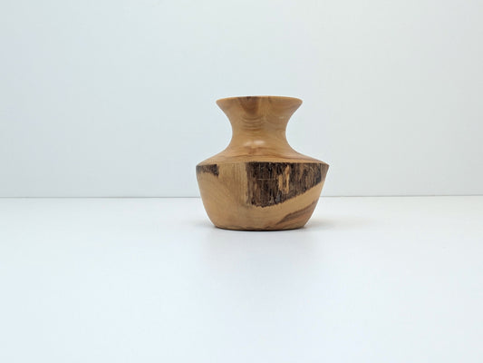 Aspen Wood Vase | Spinning Aspen Woodturning