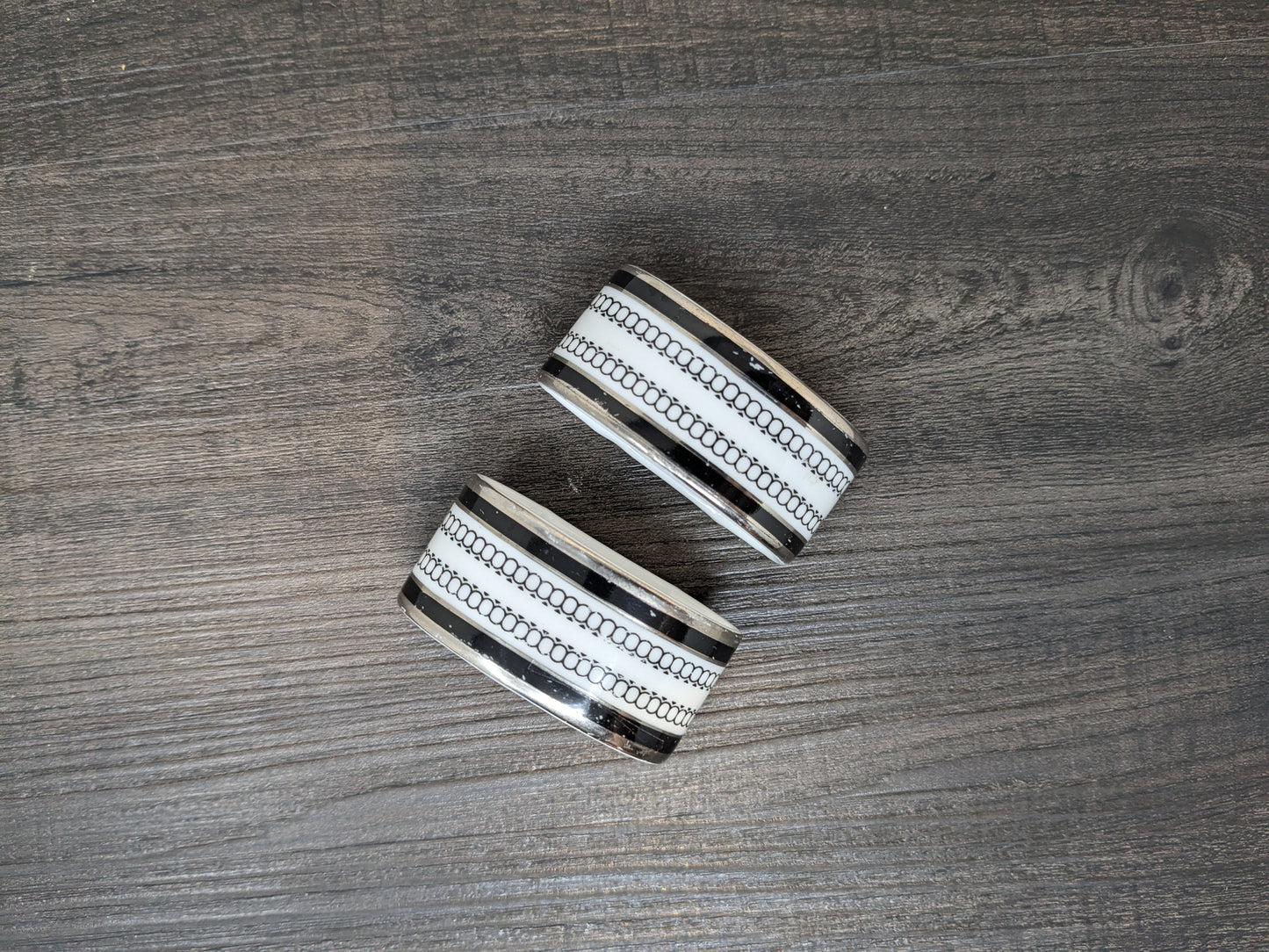 Pair of Royal Doulton Sarabande Napkin Rings | Discontinued Pattern | Neo Deco