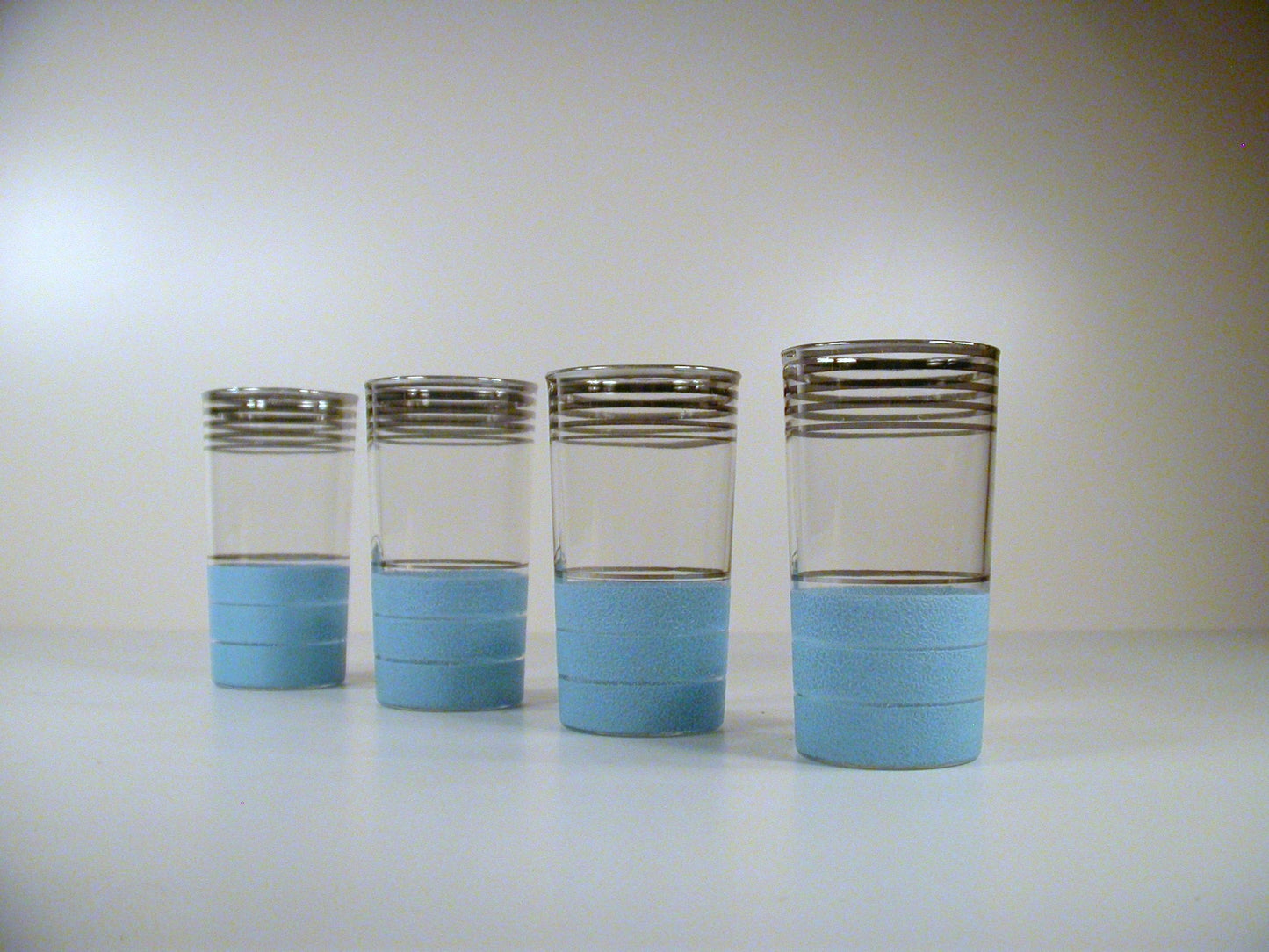Set of 4 Art Deco Drinking Glasses, Barware Glasses, Blue Base, Silver Highlights