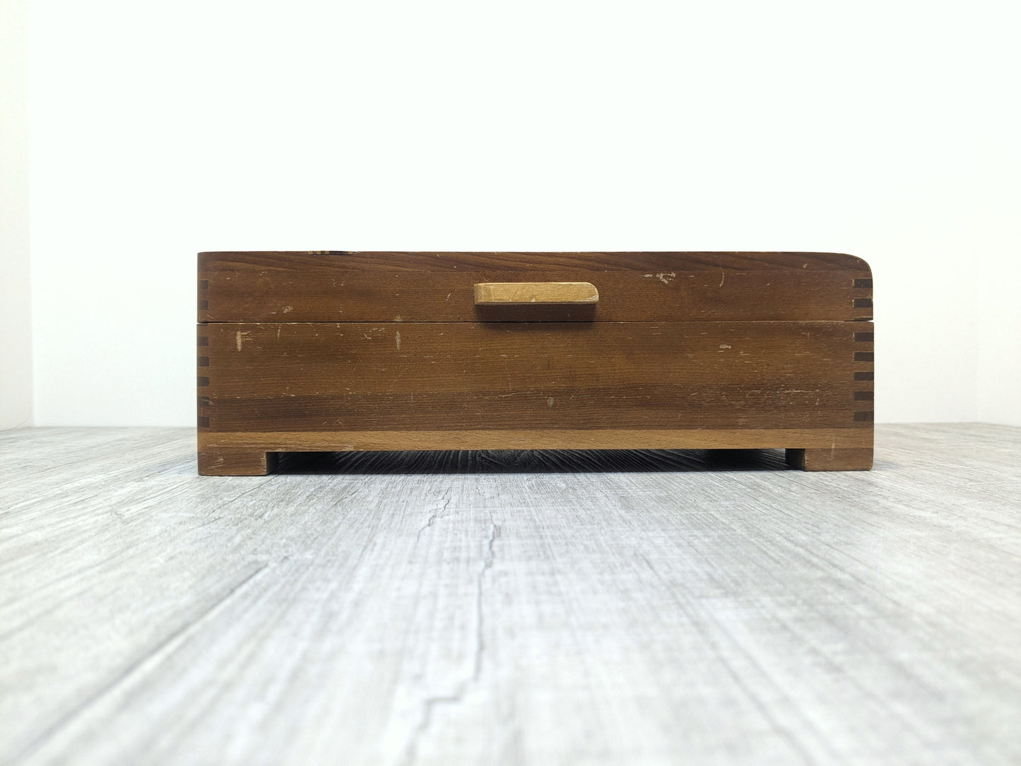 Art Deco Butternut Hinged Box | Finger Jointed Vintage Box with Wood Inlay