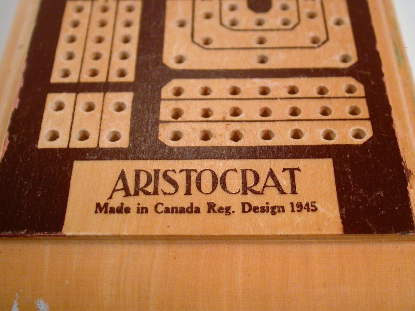 Art Deco Cribbage Board, 1945, Birch, Made in Canada Cribbage Board