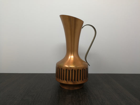 Mid Century Copper Pitcher Vase with Hand Hammered Handle | Black Design Highlights | SKS Germany