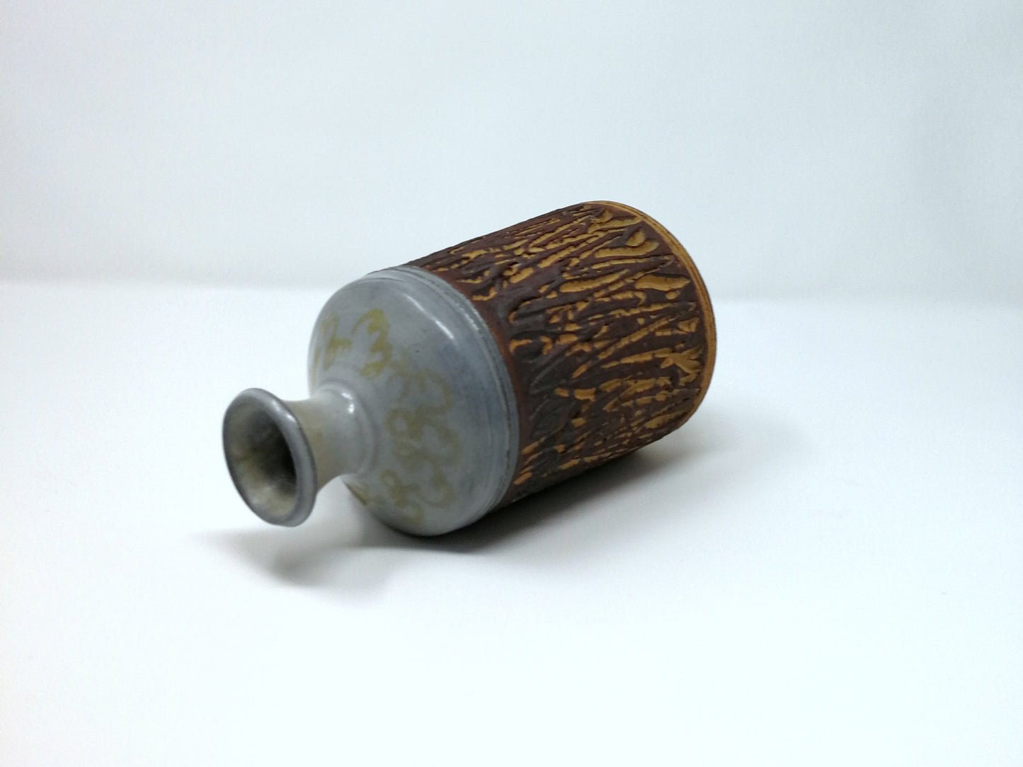 Hansen Ross Studio Pottery | Stoneware Vase | Fort Qu'Appelle Saskatchewan