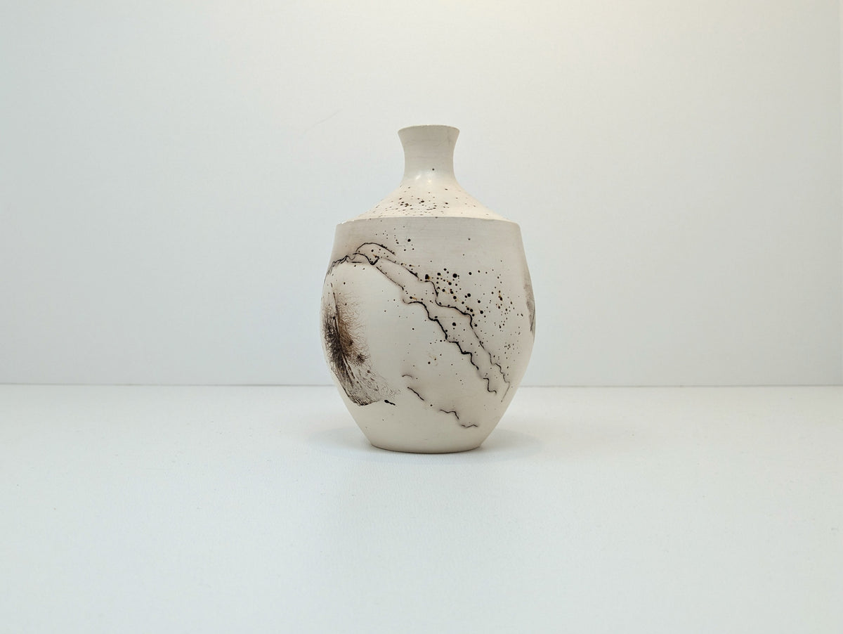 Jane Murray Smith Feather Bisque Vase | Carbon-Trap Markings