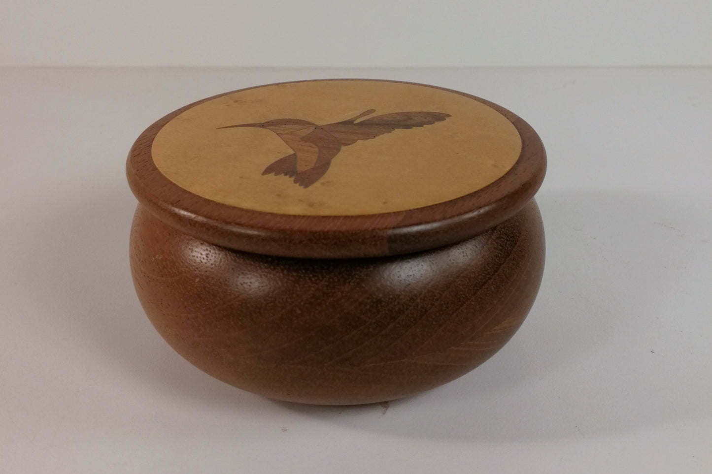 Hand Made Round Covered Walnut Wood Box with Hummingbird Inlay, John Forish Hand Made Lidded Box
