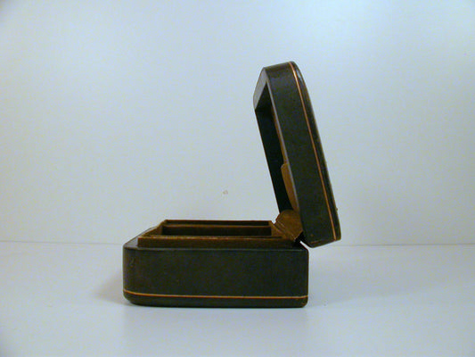 Vintage Jewelry Box, Leather Jewelry Box made for the Hudson's Bay Company, Italian Jewelery Box