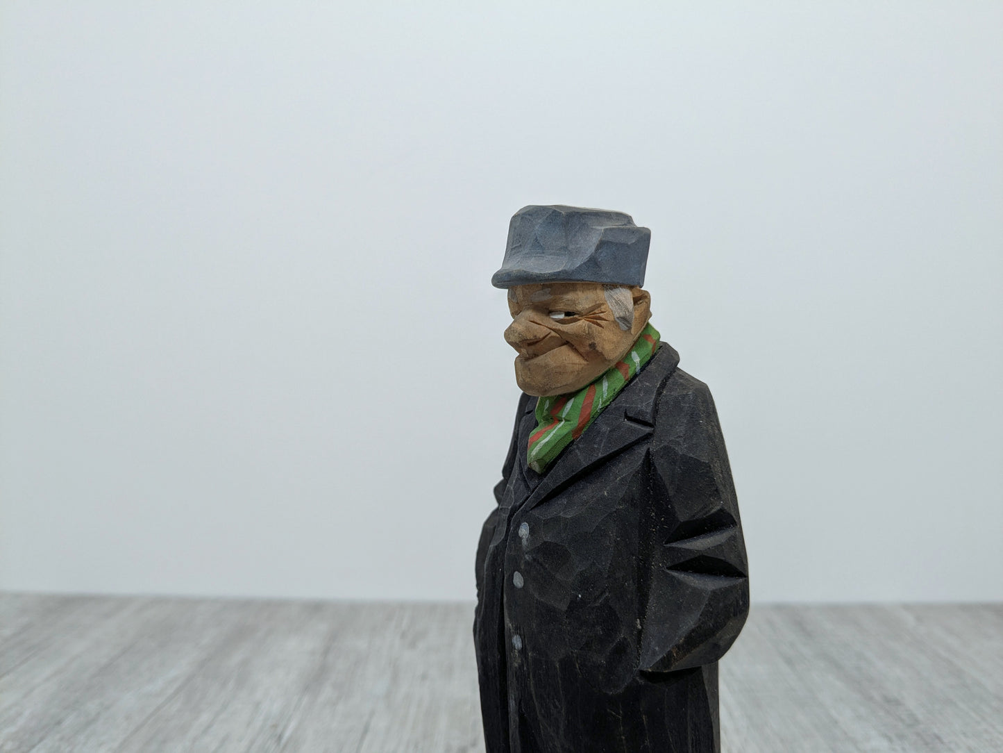 Lorens Larsson Wood Carving | Folk Art Woodchip Carving Sweden