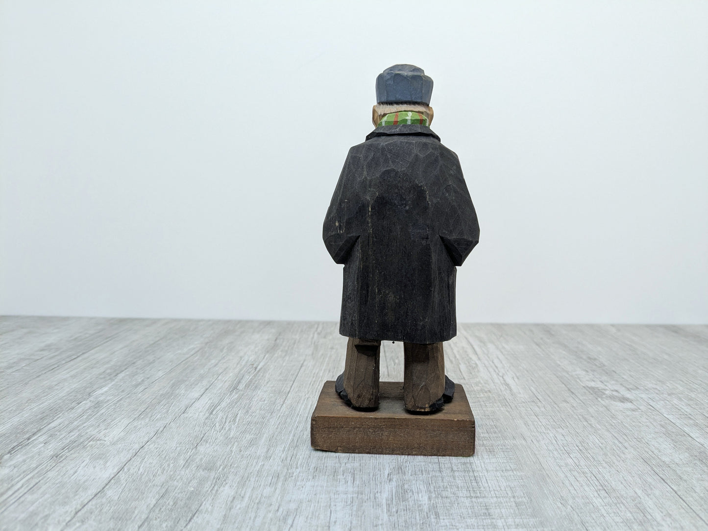 Lorens Larsson Wood Carving | Folk Art Woodchip Carving Sweden