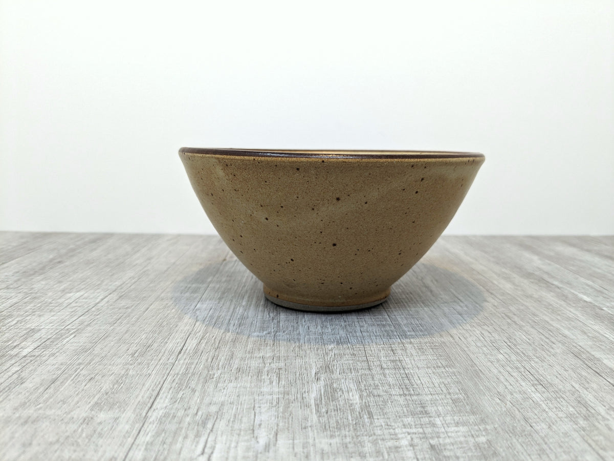 Mary Fox Studio Pottery | Ceramic Stoneware Bowl with Wild Grass / Bull Rush Brush Strokes | Early 1980's Mary Fox Pottery