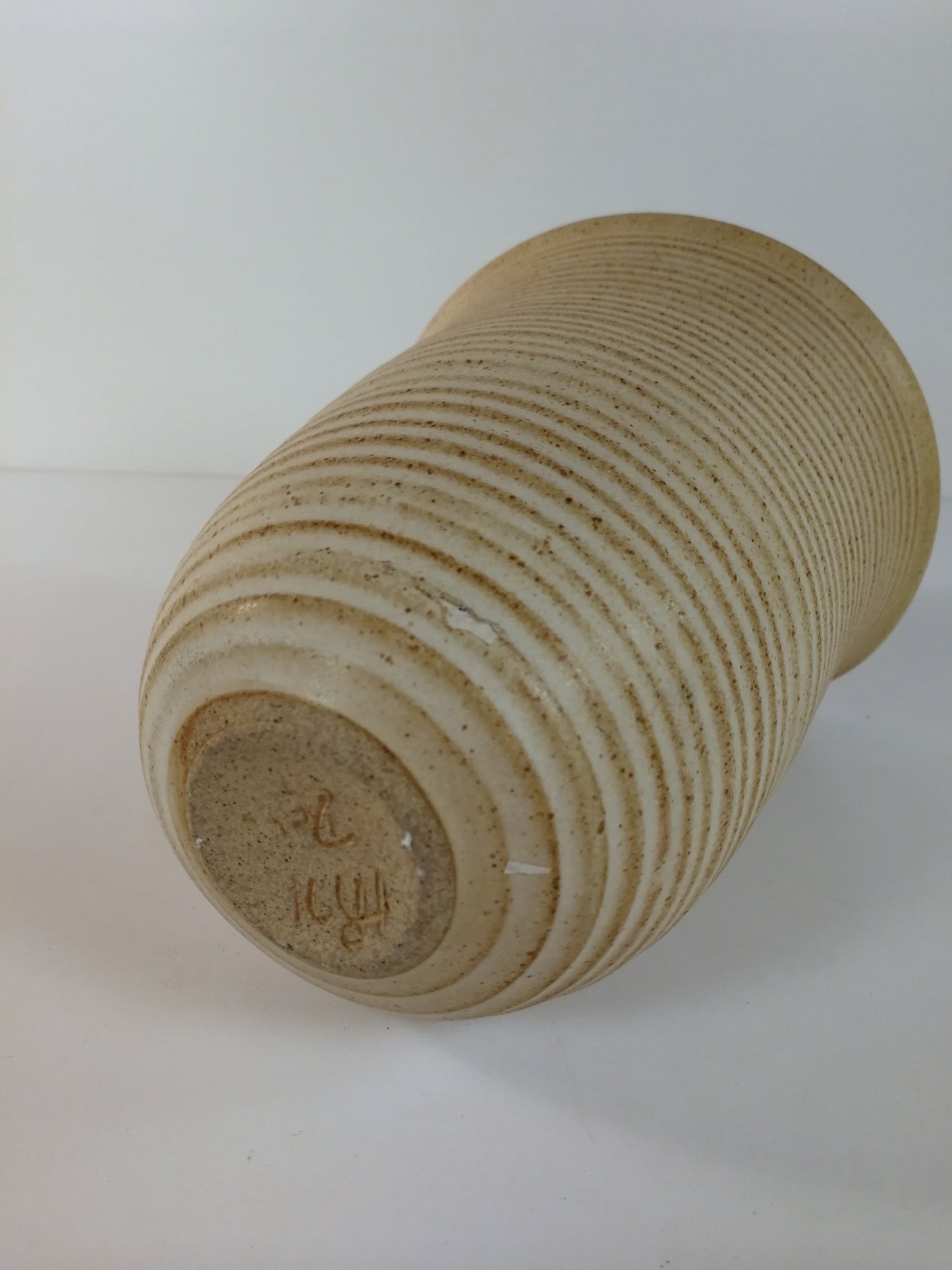 Hansen-Ross Pottery | Studio Pottery Wall Pocket | Cream Glaze