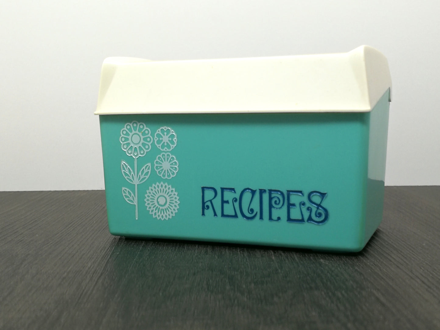 Mid Mod Turquoise Rigid Plastic Recipe Box | Crazy Daisy Flower Design | Vintage Aquamarine Kitchen Recipe Storage Box