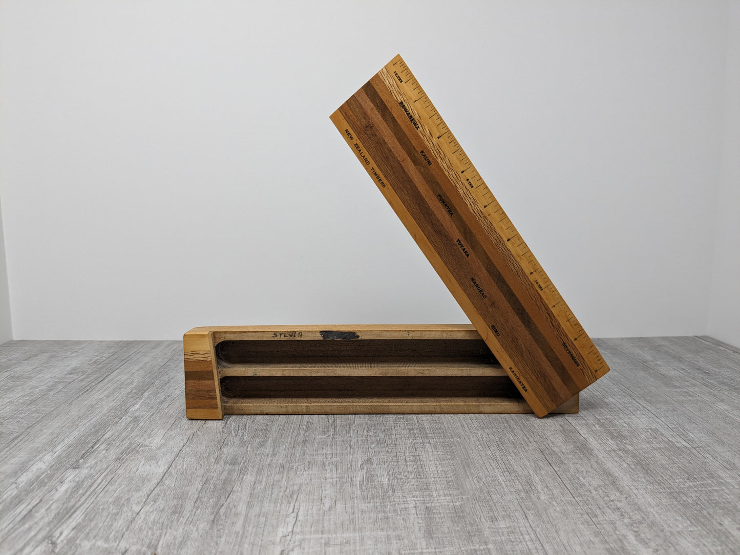 Vintage New Zealand Timbers Pencil Holder | Clapper Board Opening Mechanism