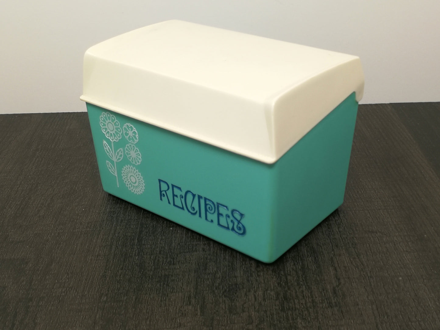 Mid Mod Turquoise Rigid Plastic Recipe Box | Crazy Daisy Flower Design | Vintage Aquamarine Kitchen Recipe Storage Box