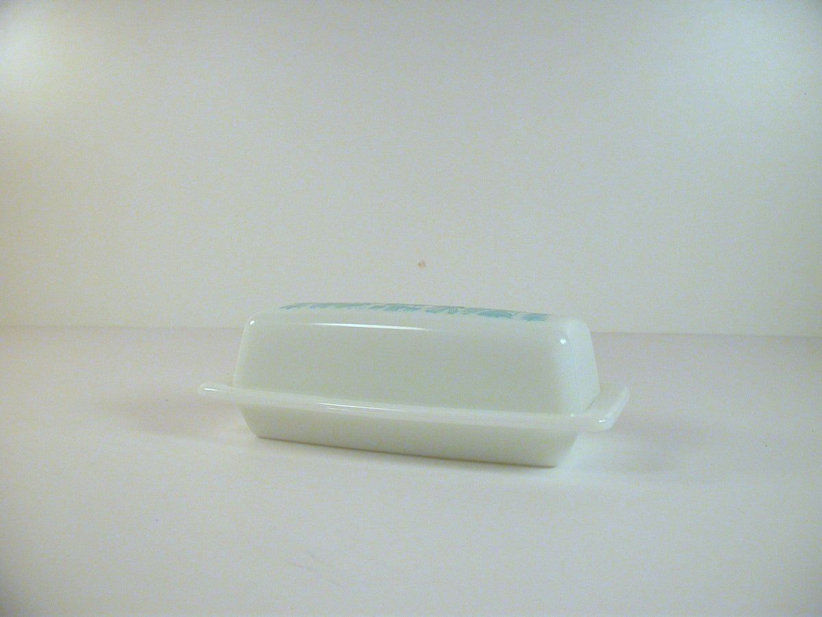 Vintage Pyrex Amish Butter Dish | Blue Butterprint