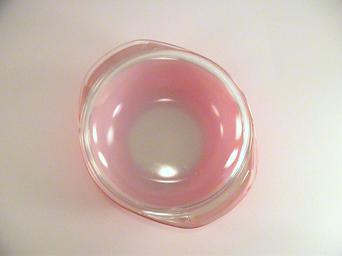 Vintage Pyrex Red Casserole Oven Dish  Red Pyrex Casserole With Clear Lid.