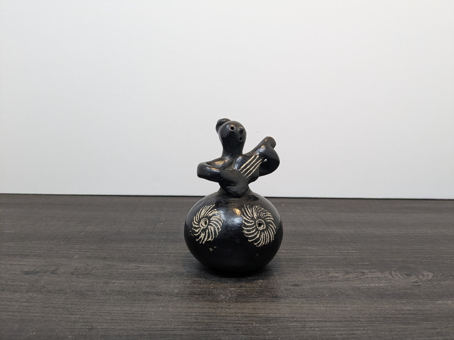 Quinchamali Pottery Chile| 20th Century Mestizo Traditional Chilean Decorative Pottery | Barro Negro Guitar Player