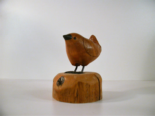 Hand Carved Wood Wren by Red Fairhall, Vintage Bird Carving from the 1980's, Wood HAnd Carved Folk Art Bird on Pedestal