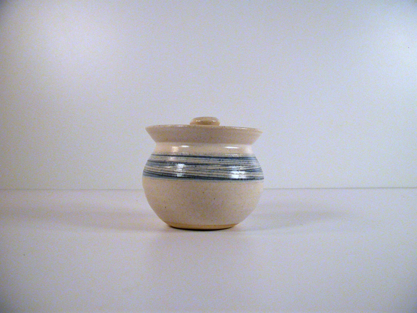 Sandi Dagg Pottery Prince Edward Island, Functional Covered Jar Blue Band over off White Body, Vintage PEI Pottery