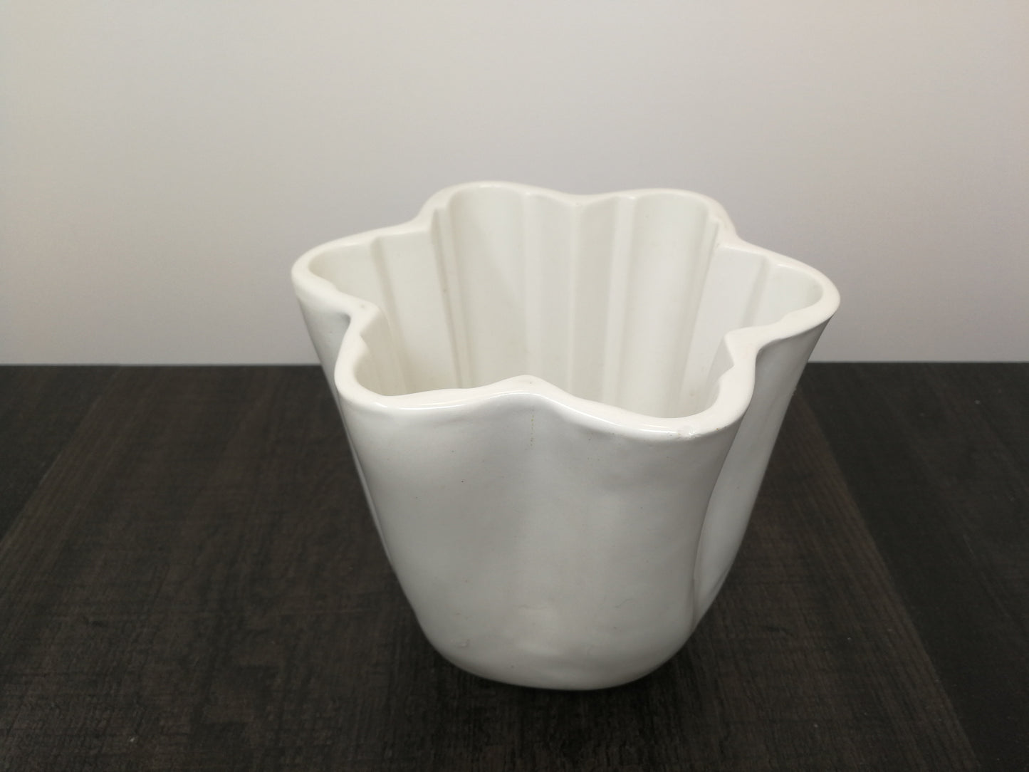 Shelley Ceramic Jelly Mould | British Ceramic White Ironstone Pottery | Art Deco Kitchen Decor  | Ceramic Jelly Mould