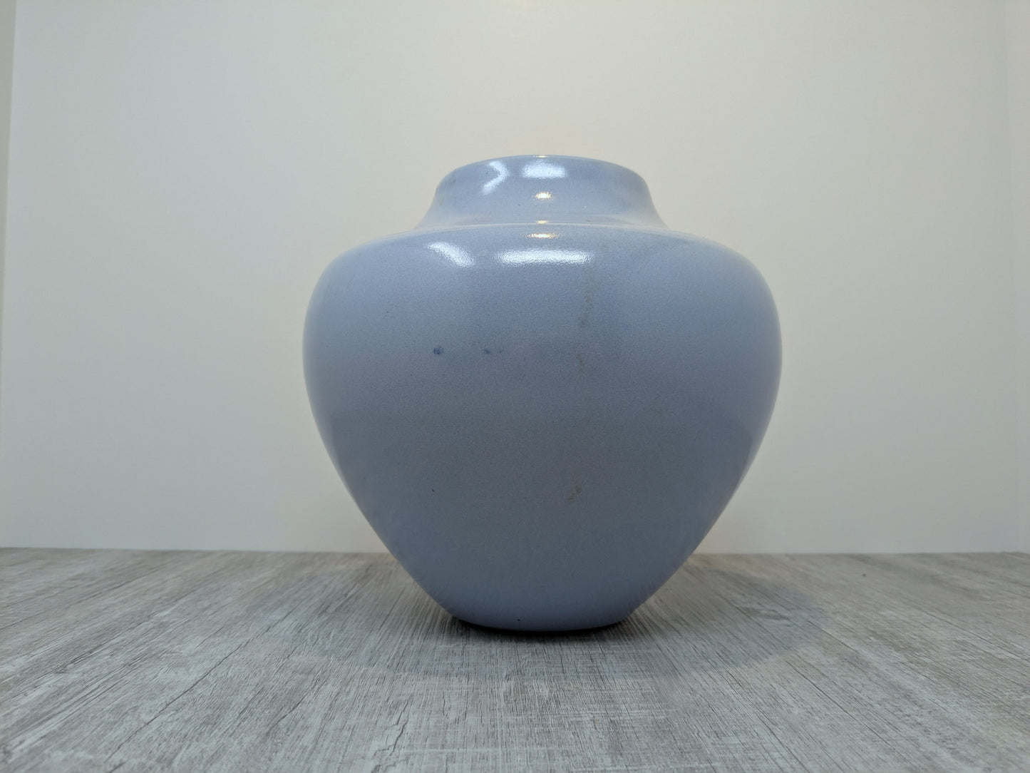 Terry Ryals studio pottery vase | Light Blue / Lavender Blue Glaze