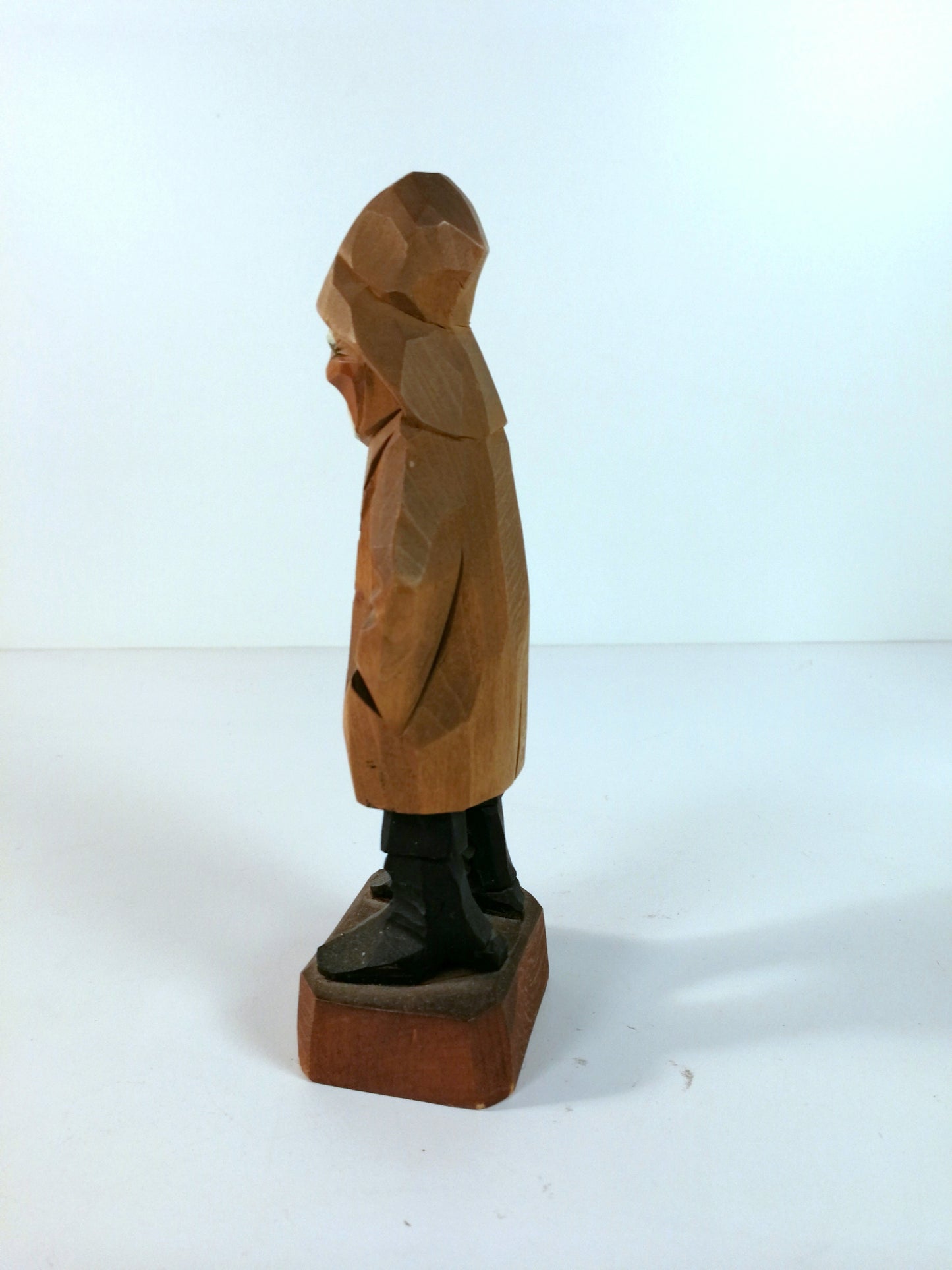 Tom Hannah Wood Carving "SALTY" , Folk Art Wood Carving of Sea Captain, Hand Carved Pine or Bass Wood Statue