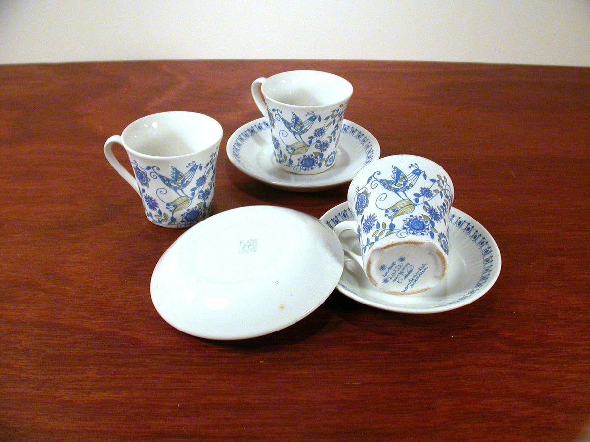 Turi Gramstad Oliver Lotte Tea Cups and Saucers | Figgjo Flint
