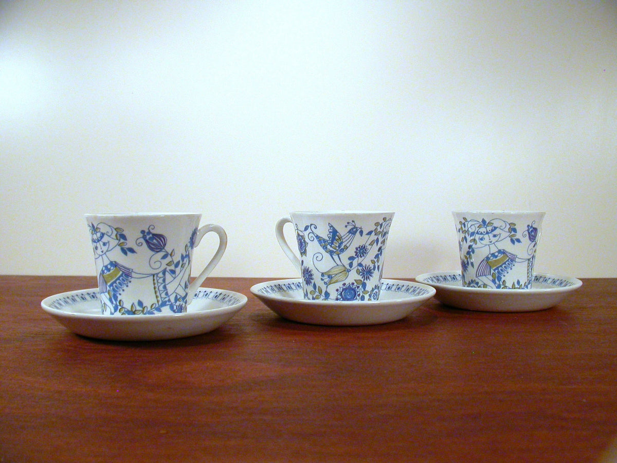 Turi Gramstad Oliver Lotte Tea Cups and Saucers | Figgjo Flint