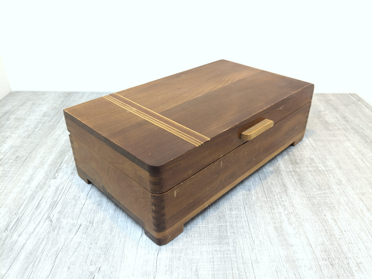 Art Deco Butternut Hinged Box | Finger Jointed Vintage Box with Wood Inlay