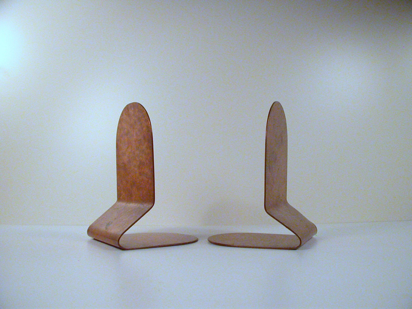 Arts and Crafts style Copper Bookends | Engraved Round Reflective Pattern | Minimalist Design