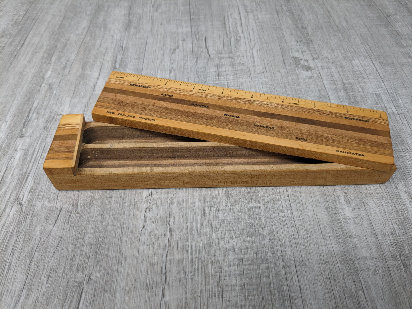 Vintage New Zealand Timbers Pencil Holder | Clapper Board Opening Mechanism
