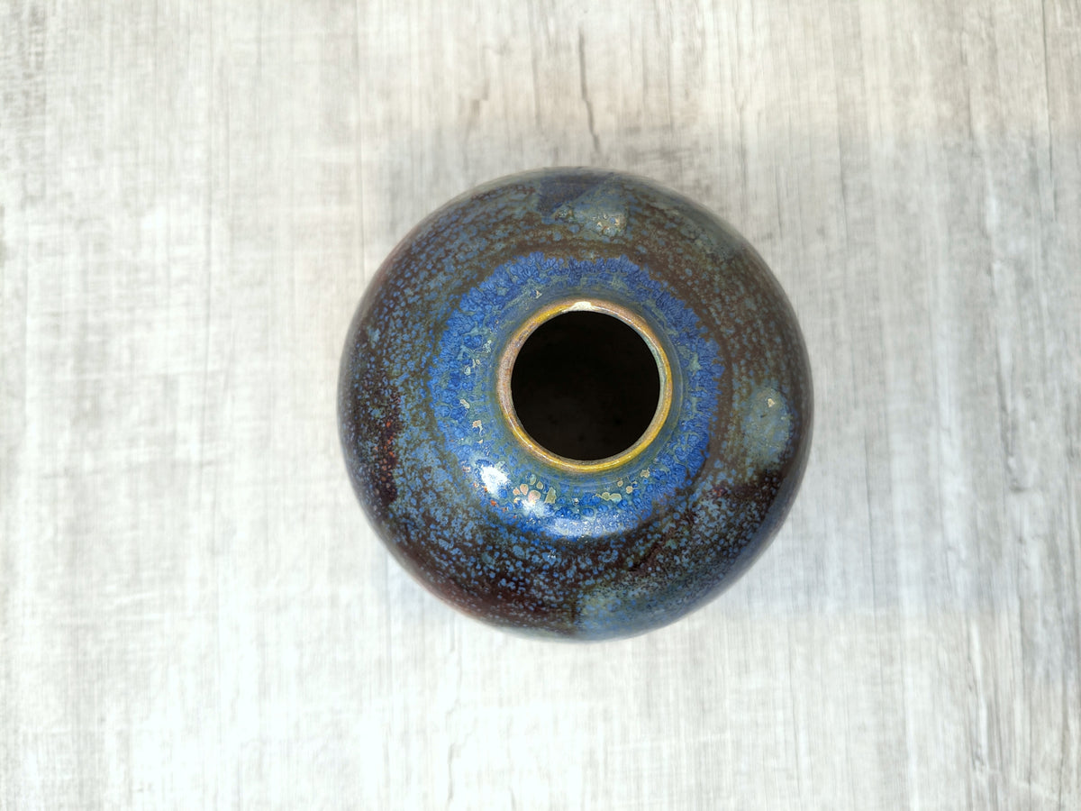 Gordon Hutchens Studio Pottery Vase | Rich Blue / Purple Glaze | Handthrown Opalascence  Vase