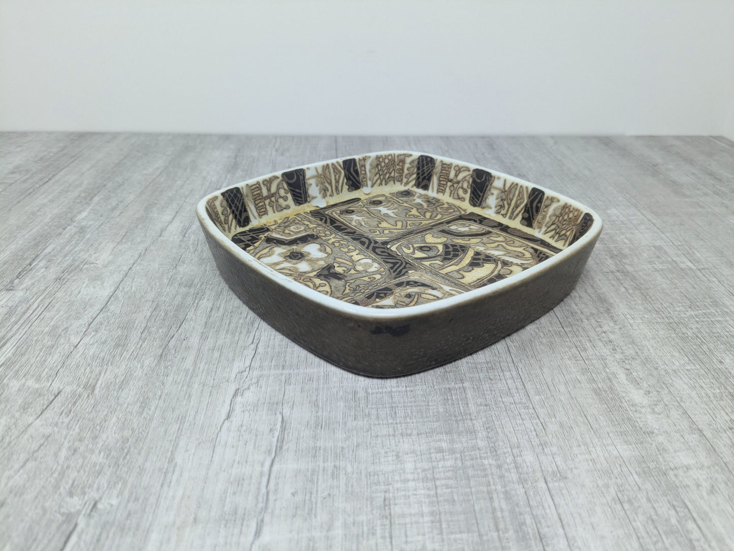 Vintage Royal Copenhagen Nils Thorsson Fajance Fish Dish Pattern No. 719/2883