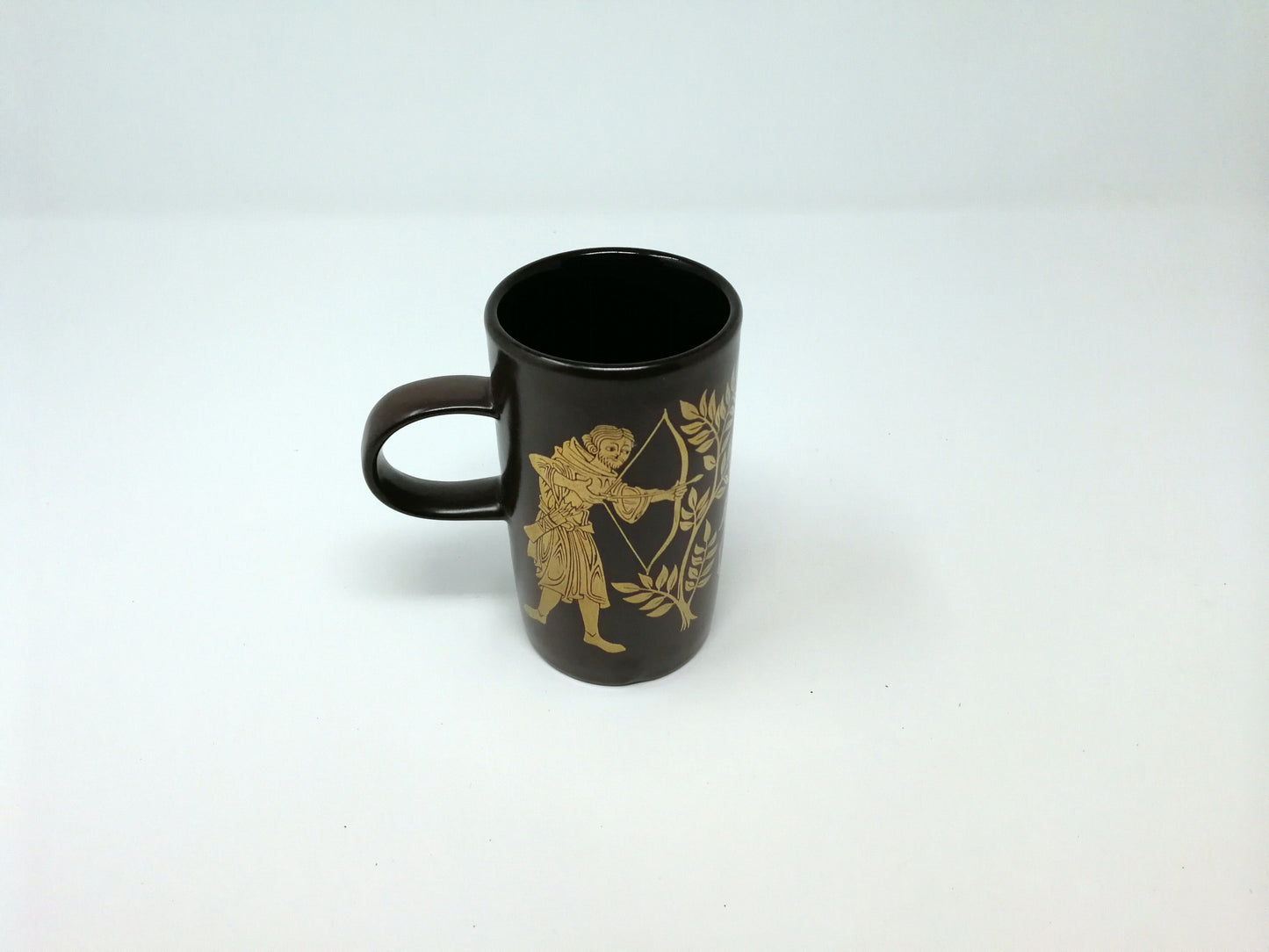 Purbeck Pottery | Coffee-Tea Mug | Gold Trimmed Medieval Hunting Scene on Brown Body